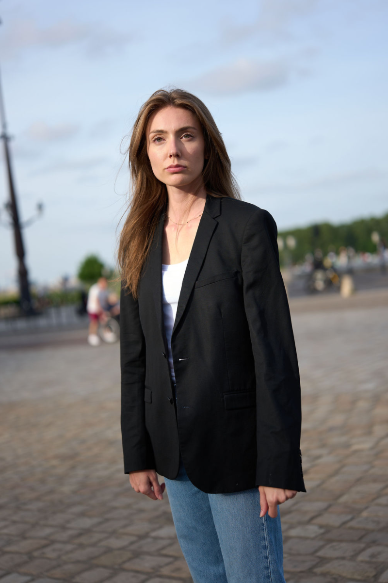 Portrait exterieur couleur de Camille TONON